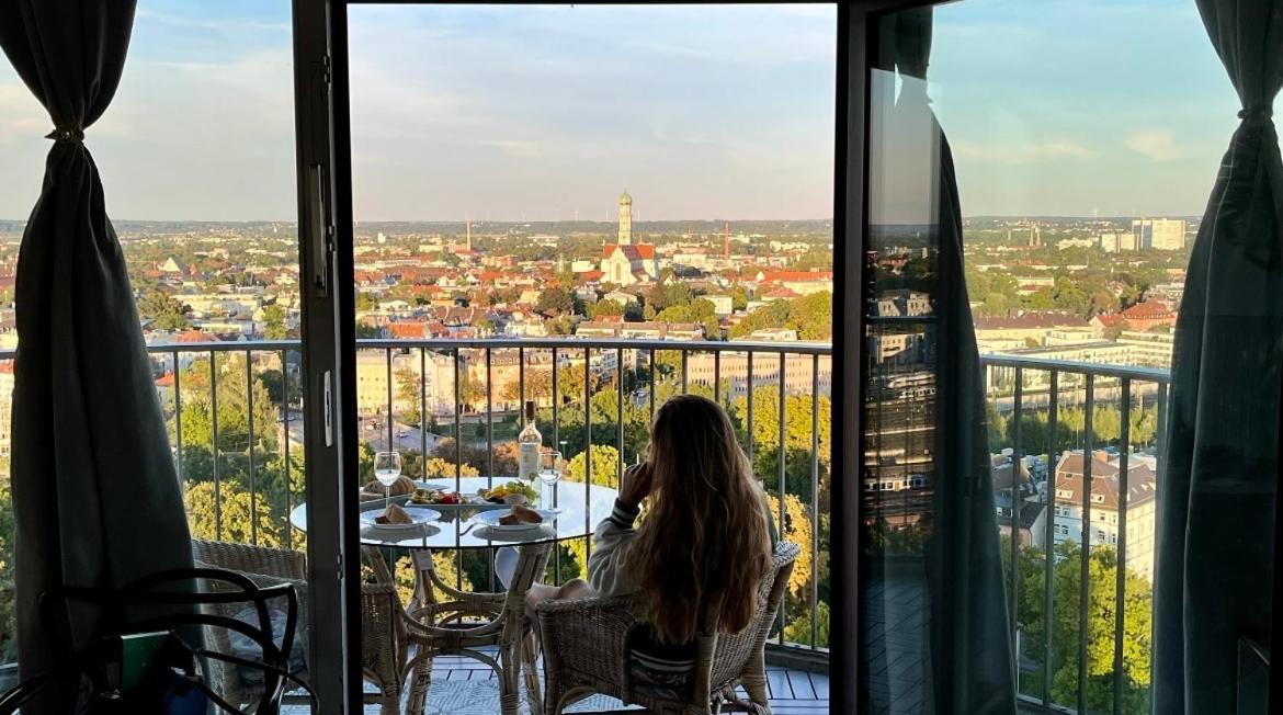 Suite-Xxi City View Hotelturm Augsburg Bagian luar foto