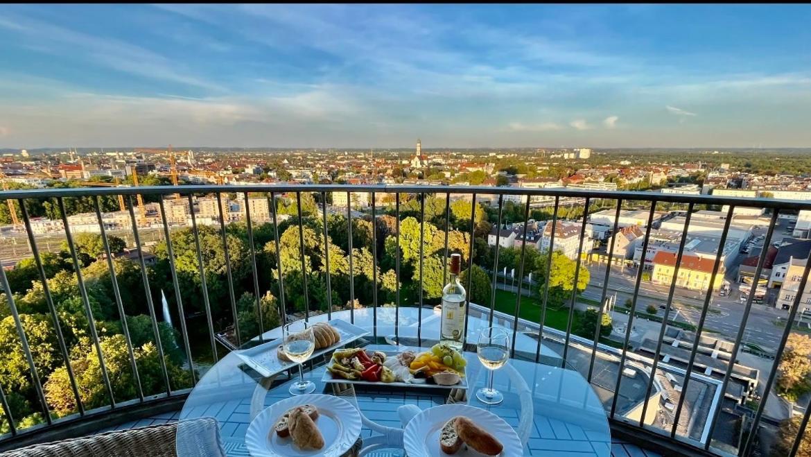 Suite-Xxi City View Hotelturm Augsburg Bagian luar foto