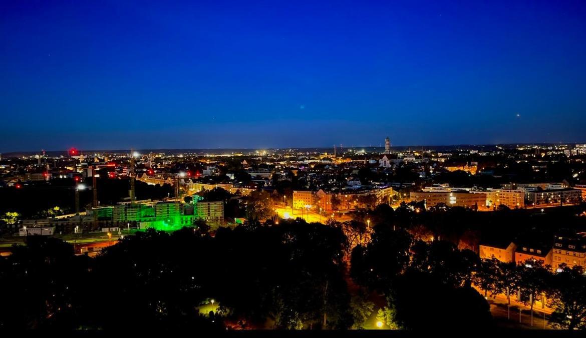 Suite-Xxi City View Hotelturm Augsburg Bagian luar foto